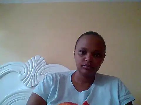 Snapshot of Sexxy-Shie chatting on October 8, 6:11 am Sexxy-Shie online show from October 8, 6:11 am