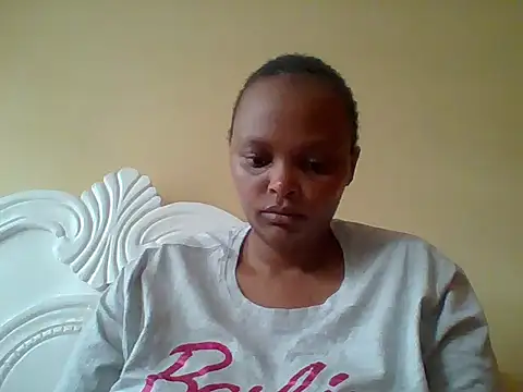 Snapshot of Sexxy-Shie chatting on October 9, 6:33 am Sexxy-Shie online show from October 9, 6:33 am