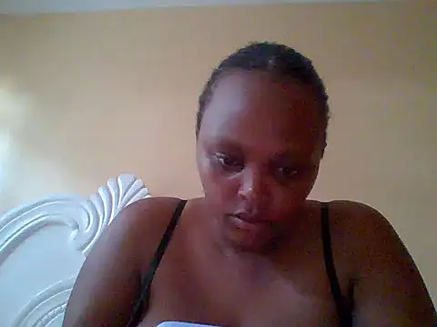 Snapshot of Sexxy-Shie chatting on December 2, 6:30 am Sexxy-Shie online show from December 2, 6:30 am