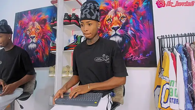 Pantera black 21 online show from November 7, 8:47 am