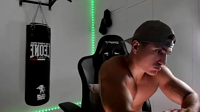 dan01  online show from July 28, 11:17 am