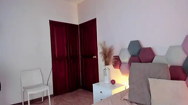 SiennaVidaal online show from December 7, 7:43 pm