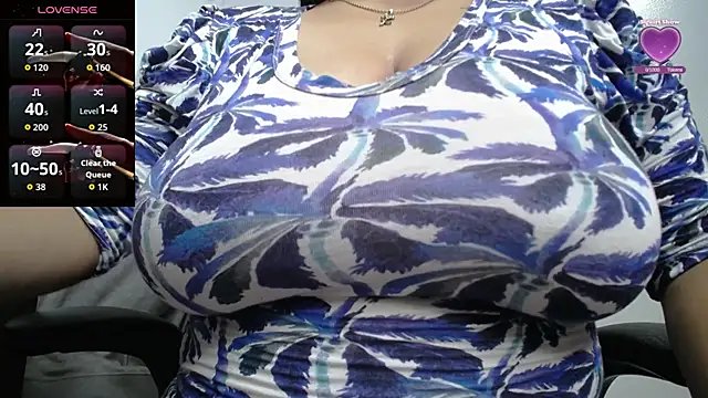 Snapshot of kalpanaaishaa chatting on March 17, 11:35 am kalpanaaishaa online show from March 17, 11:35 am