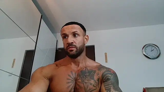 Magnificmuscles89 online show from June 15, 11:01 am