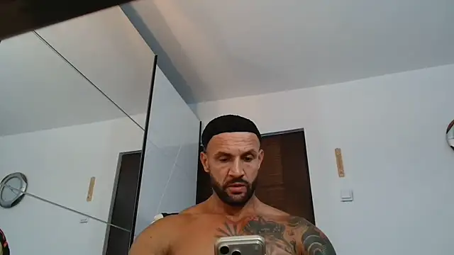 Magnificmuscles89 online show from June 20, 10:40 am