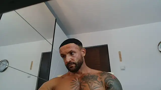 Magnificmuscles89 online show from June 29, 9:26 am