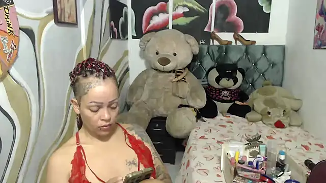 Snapshot of manzanahot9 chatting on June 27, 7:52 pm manzanahot9 online show from June 27, 7:52 pm