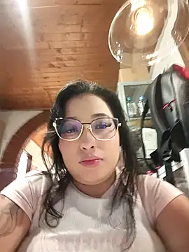 kitty roouse online show from May 1, 1:32 am