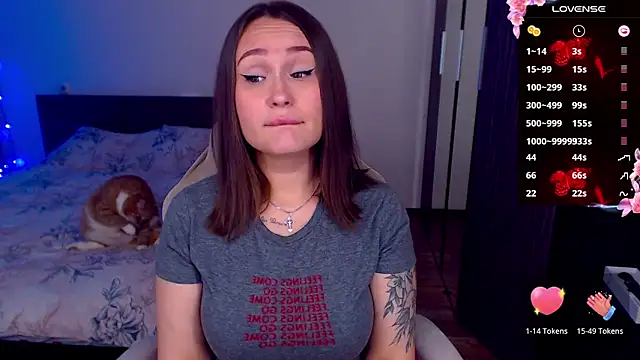 Cutie-Melanie online show from November 2, 8:22 pm