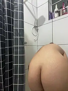 couple shy online show from December 18, 11:22 pm