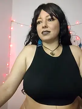 Snapshot of kristal_ktl chatting on June 22, 1:18 am kristal ktl online show from June 22, 1:18 am
