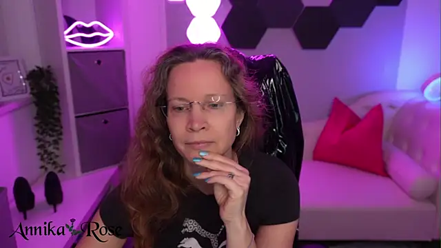 AnnikaRose online show from February 22, 12:26 pm