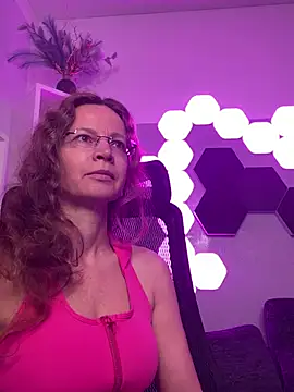 AnnikaRose online show from April 29, 6:17 am