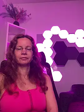 AnnikaRose online show from April 30, 3:13 am