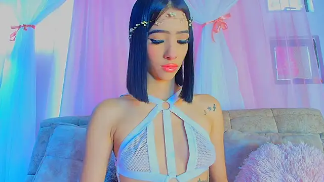 liccy hall online show from March 18, 1:58 pm