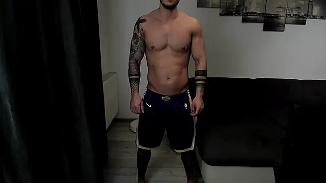 Snapshot of Richarddarell1 chatting on October 24, 4:20 am Richarddarell1 online show from October 24, 4:20 am