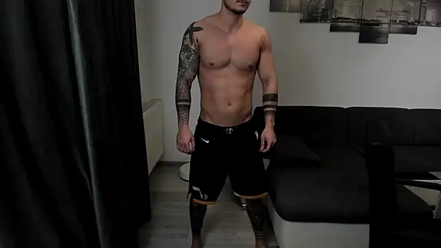 Snapshot of Richarddarell1 chatting on November 6, 5:30 am Richarddarell1 online show from November 6, 5:30 am