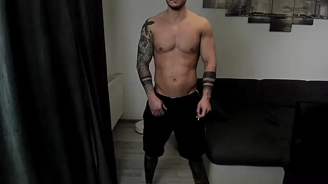 Snapshot of Richarddarell1 chatting on November 12, 6:25 am Richarddarell1 online show from November 12, 6:25 am