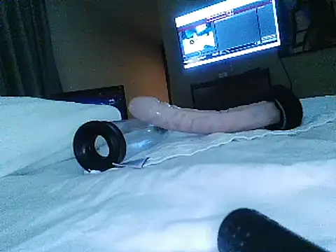 Snapshot of Jacknjimmyjohn chatting on February 20, 2:35 pm Jacknjimmyjohn online show from February 20, 2:35 pm