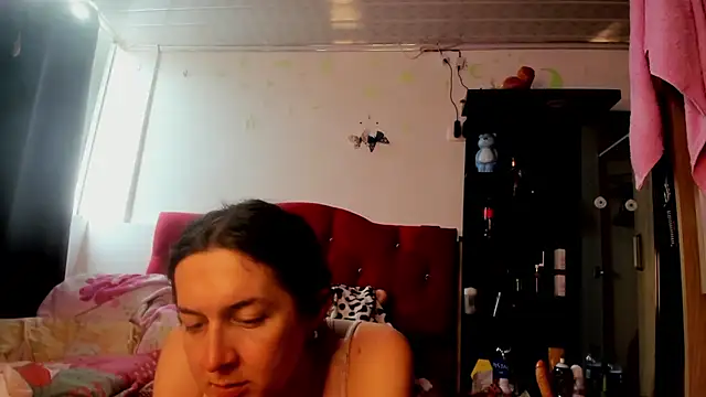 Sweet-Suck69 online show from December 1, 8:14 pm