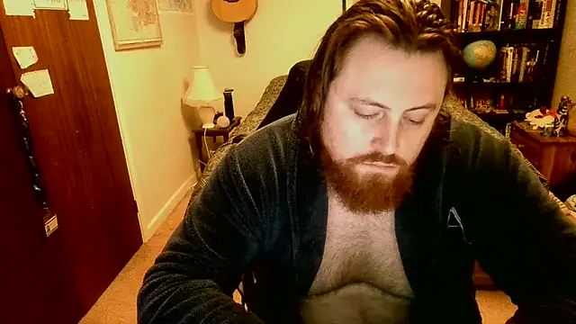 Snapshot of Hairy_Guy30 chatting on January 10, 11:39 pm Hairy Guy30 online show from January 10, 11:39 pm