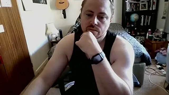Snapshot of Hairy_Guy30 chatting on August 9, 4:12 pm Hairy Guy30 online show from August 9, 4:12 pm