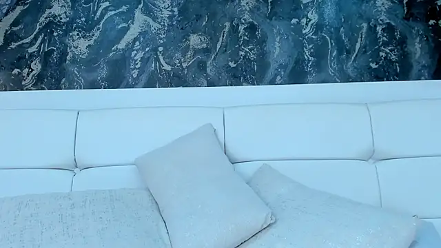 Snapshot of JanethLee1 chatting on June 23, 6:17 pm JanethLee1 online show from June 23, 6:17 pm