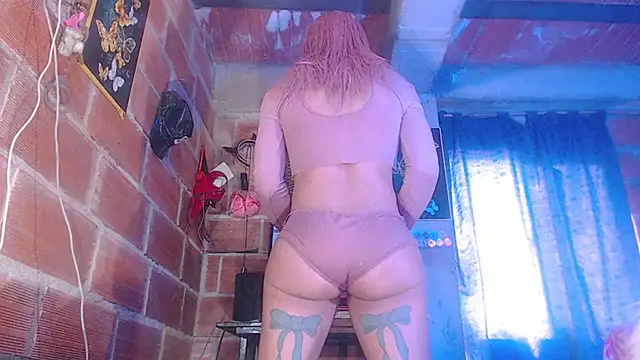 Snapshot of assbignatha chatting on February 20, 5:24 pm assbignatha online show from February 20, 5:24 pm