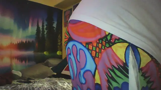 Snapshot of Mic_Oxinner chatting on May 13, 9:11 pm Mic Oxinner online show from May 13, 9:11 pm