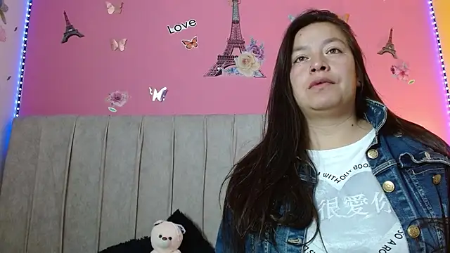 monickhot303av online show from September 12, 3:39 am