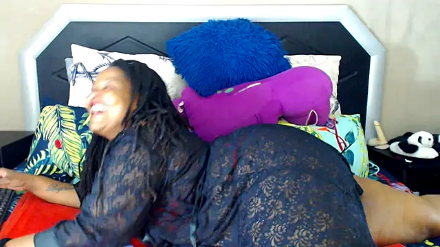 Snapshot of Bulkyyass chatting on March 6, 10:36 pm Bulkyyass online show from March 6, 10:36 pm