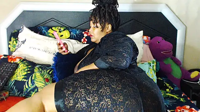 Snapshot of Bulkyyass chatting on November 30, 6:39 am Bulkyyass online show from November 30, 6:39 am