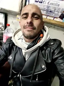 Snapshot of fire_menxxx001 chatting on February 7, 6:17 am fire menxxx001 online show from February 7, 6:17 am