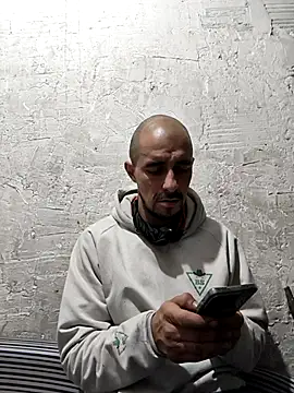 Snapshot of fire_menxxx001 chatting on February 12, 6:52 am fire menxxx001 online show from February 12, 6:52 am