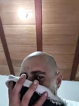 Snapshot of fire_menxxx001 chatting on February 23, 6:38 pm fire menxxx001 online show from February 23, 6:38 pm