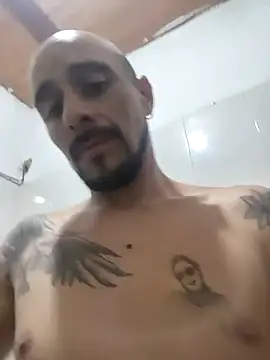 Snapshot of fire_menxxx001 chatting on February 26, 11:04 pm fire menxxx001 online show from February 26, 11:04 pm