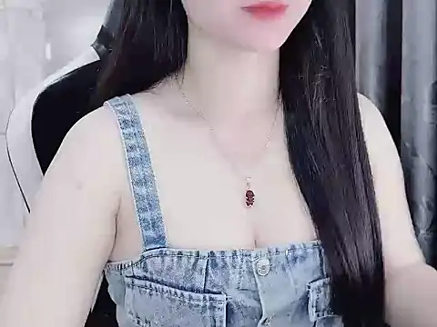 Snapshot of _Lygn__ chatting on January 3, 1:38 am Lygn online show from January 3, 1:38 am