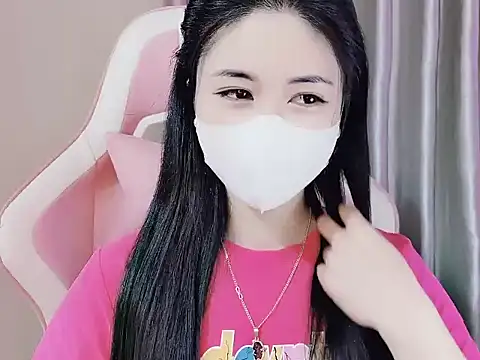 Snapshot of _Lygn__ chatting on January 26, 8:23 pm Lygn online show from January 26, 8:23 pm