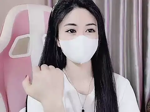 Snapshot of _Lygn__ chatting on February 3, 7:52 pm Lygn online show from February 3, 7:52 pm
