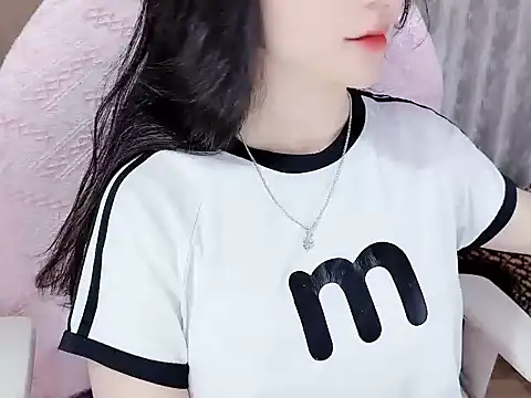 Snapshot of _Lygn__ chatting on October 10, 11:42 am Lygn online show from October 10, 11:42 am