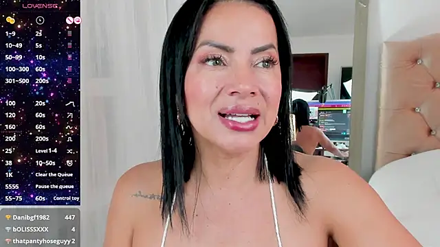 veronika naughty online show from January 28, 7:00 pm