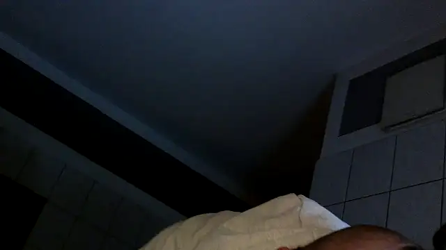 Snapshot of donhulio482 chatting on February 18, 5:20 am donhulio482 online show from February 18, 5:20 am