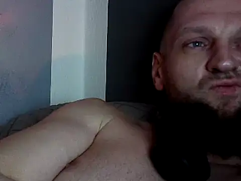 Snapshot of donhulio482 chatting on February 28, 6:21 am donhulio482 online show from February 28, 6:21 am