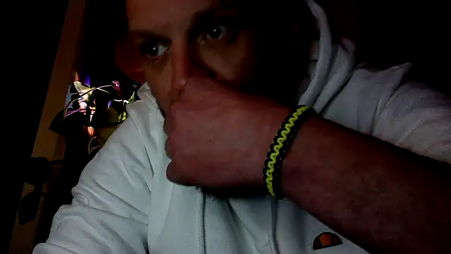 Snapshot of donhulio482 chatting on March 16, 1:38 am donhulio482 online show from March 16, 1:38 am