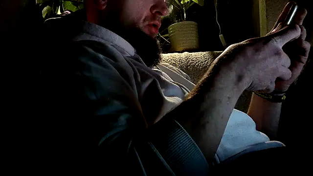 Snapshot of donhulio482 chatting on March 22, 6:47 pm donhulio482 online show from March 22, 6:47 pm