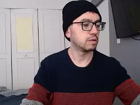 Snapshot of Diptongo chatting on December 3, 8:39 pm Diptongo online show from December 3, 8:39 pm