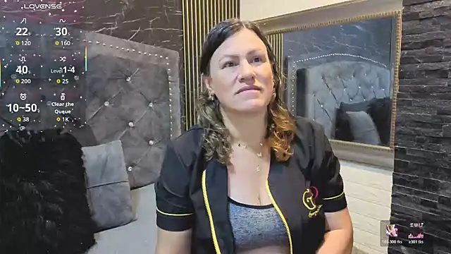 charlotte  G online show from November 21, 10:47 am