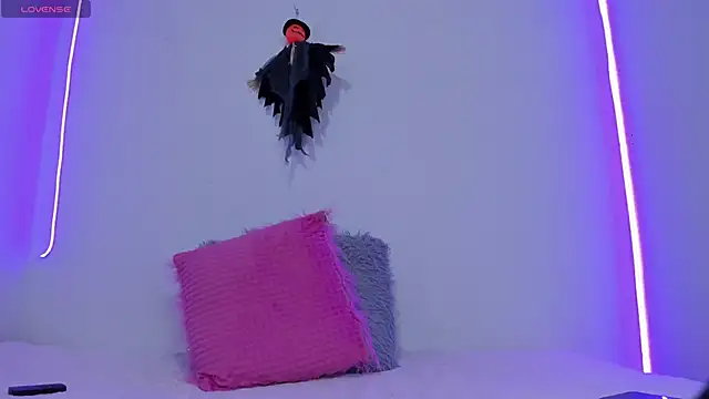 Snapshot of liz_25b chatting on October 30, 4:03 am liz 25b online show from October 30, 4:03 am