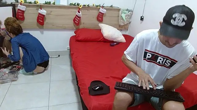 Zamu 1992 online show from December 17, 7:48 pm