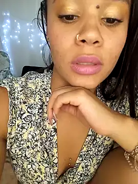 Snapshot of Sexy-manyu chatting on December 17, 4:45 am Sexy-manyu online show from December 17, 4:45 am